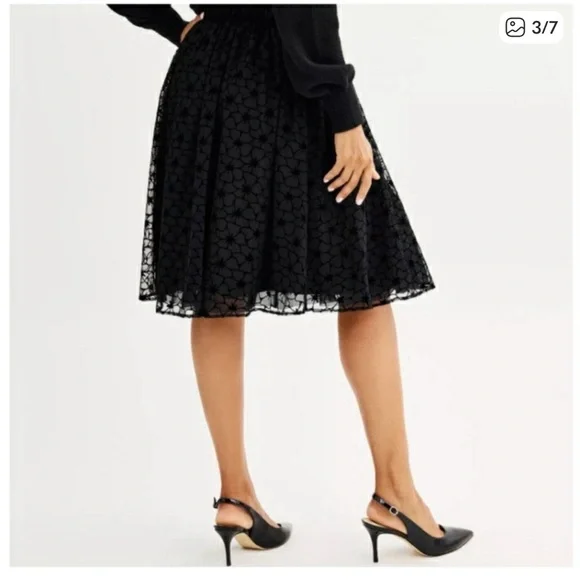 Draper James Black Floral burnout midi skirt - Picture 2 of 8